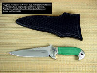 Investment, collector's knives: "Cygnus-Horrocks" hybrid in stainless steel blade, hand-engraved nickel silver bolsters, Aventurine gemstone handle, black basketweaved leather sheath